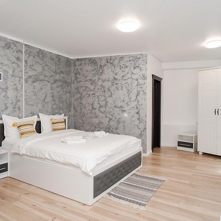 Grey Boutique Hotel Palas Iasi Exteriör bild