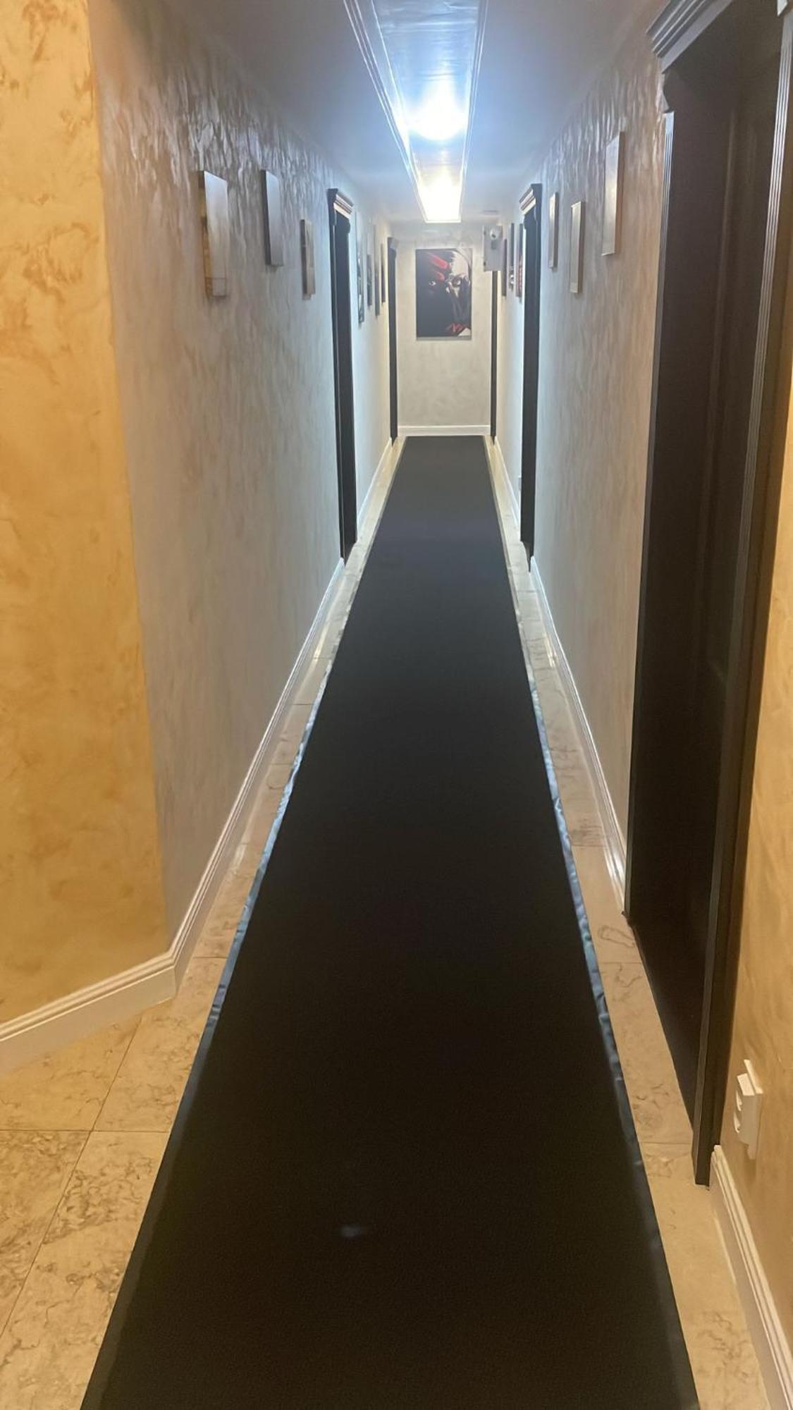 Grey Boutique Hotel Palas Iasi Exteriör bild